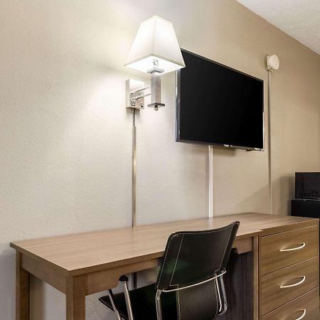 Econo Lodge Seymour Eksteriør billede