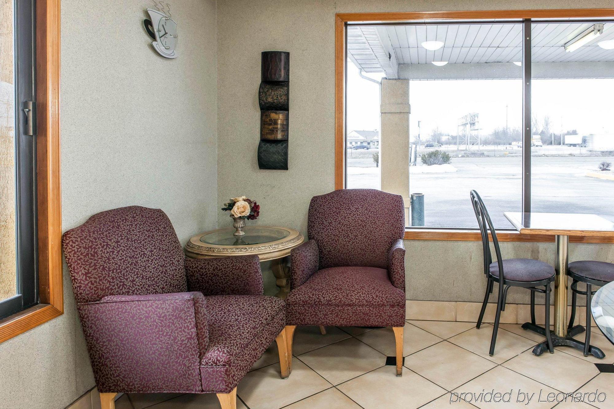 Econo Lodge Seymour Eksteriør billede