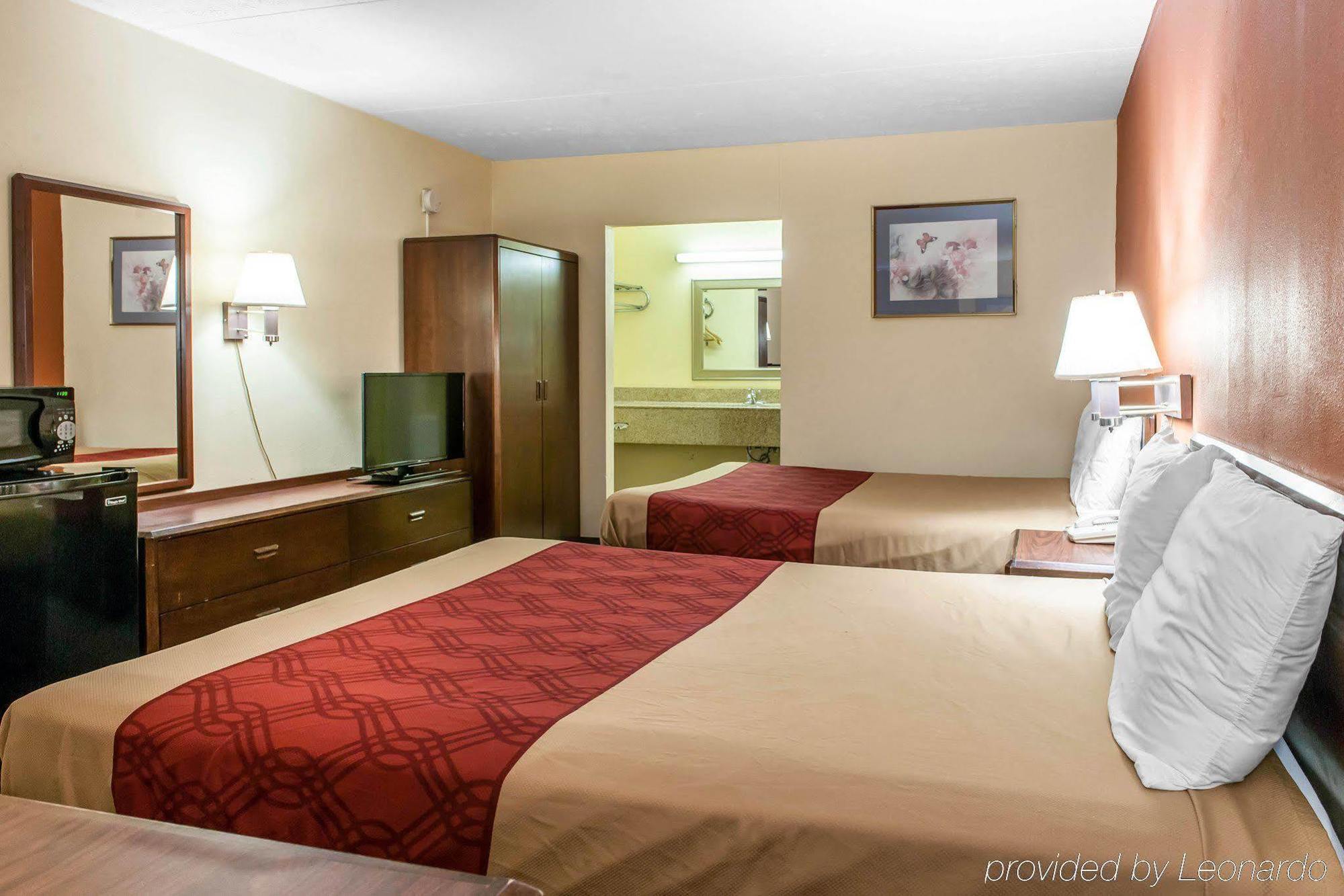 Econo Lodge Seymour Eksteriør billede